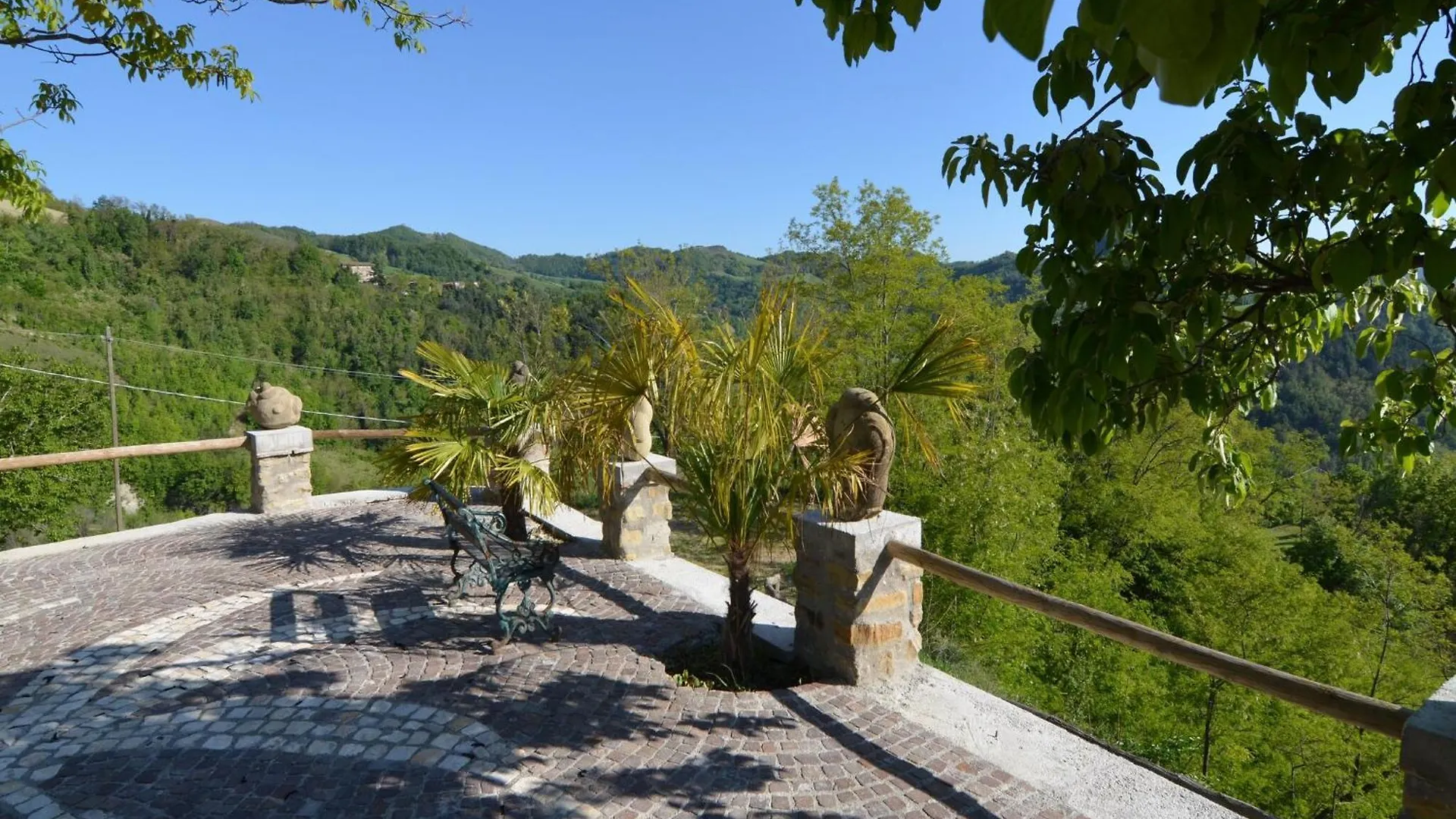 Apartment In Quiet And Green Environment With Swimming Pool Modigliana 0*,