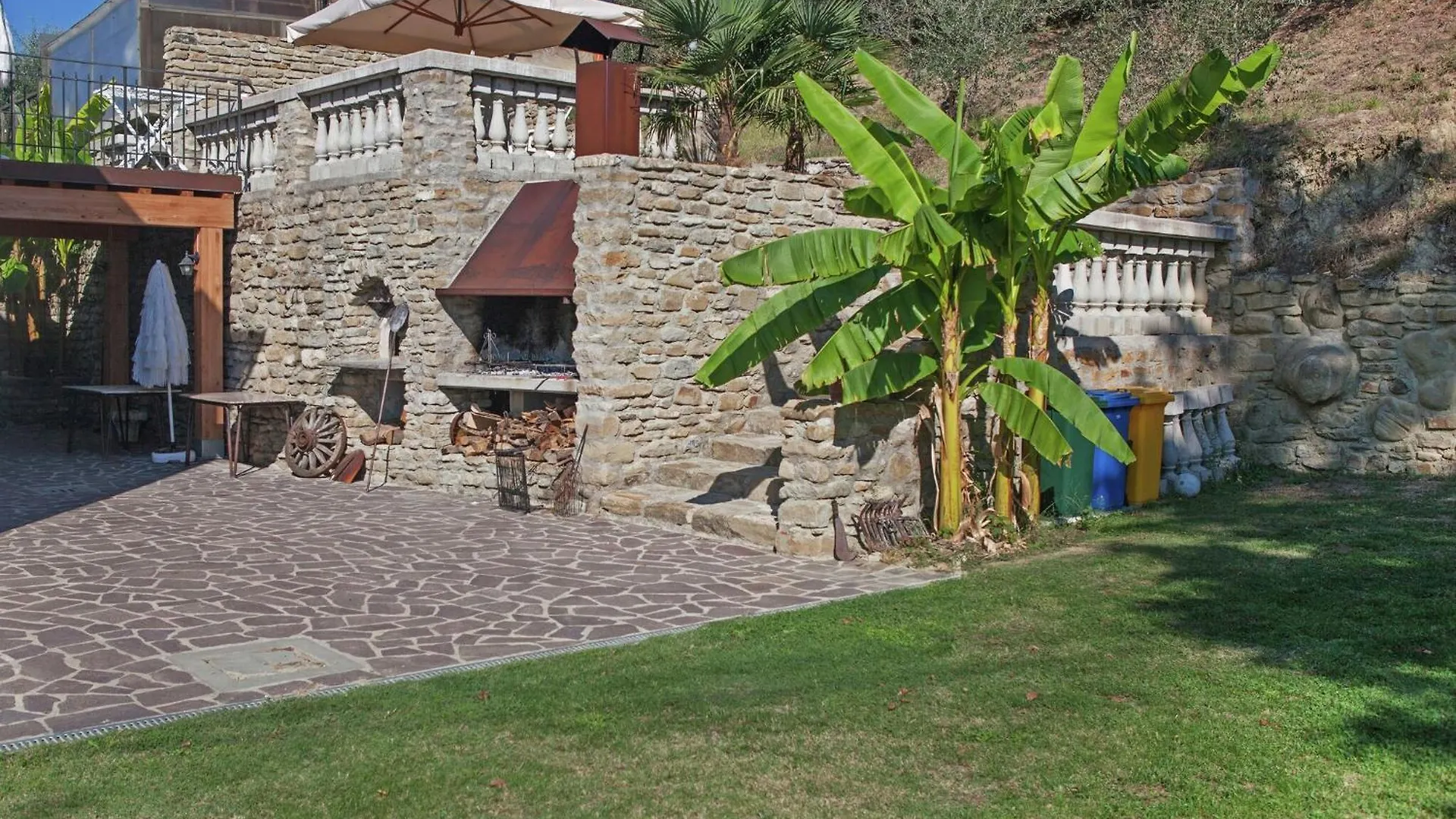 Apartment In Quiet And Green Environment With Swimming Pool Modigliana 0*,