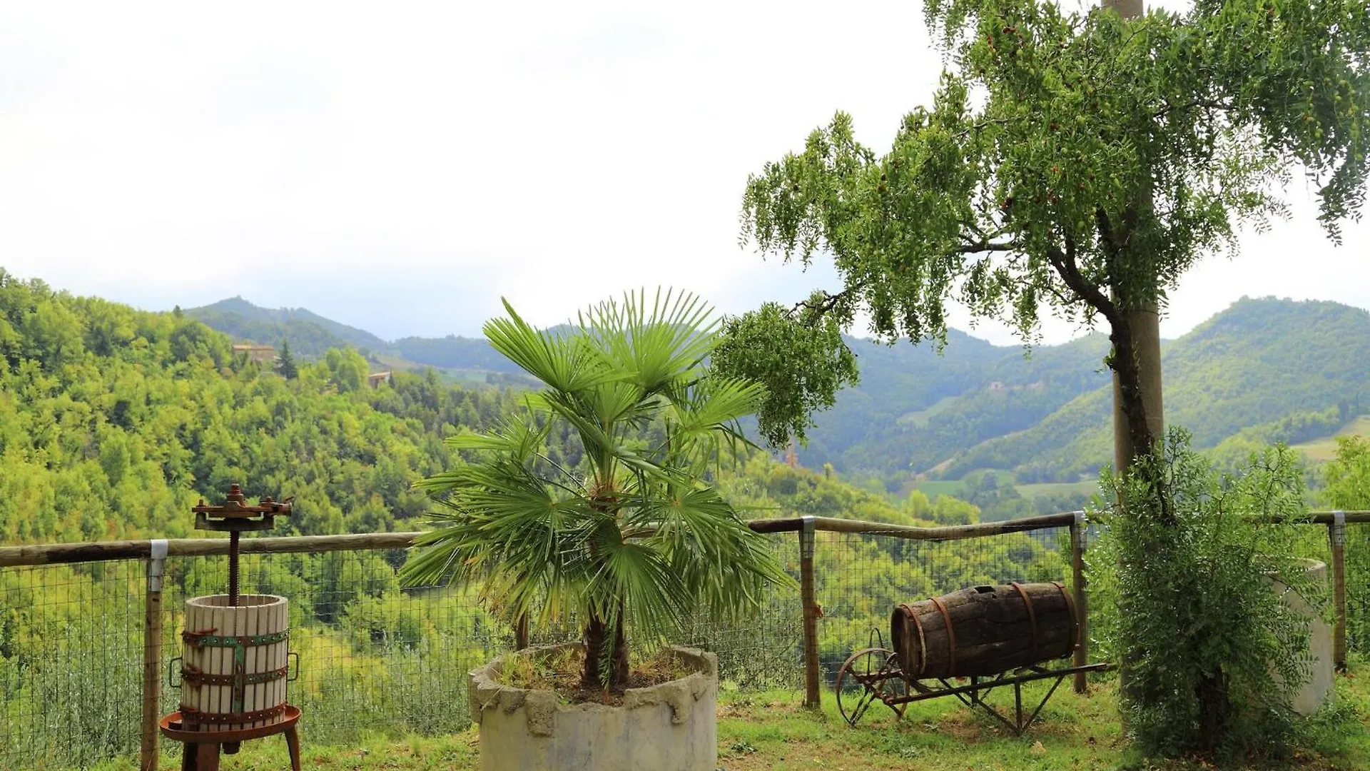Apartment In Quiet And Green Environment With Swimming Pool Modigliana